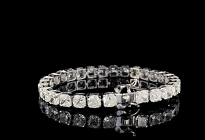 Brazalete de Tenis con Diamantes de Corte Cuadrado de Lujo, Acabado Elegante y Atemporal, Joyería Fina para Bodas - Product Image 3