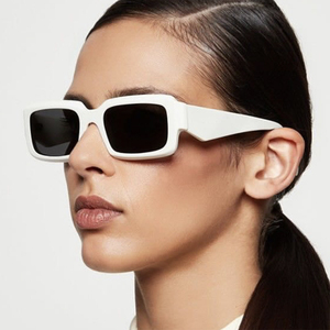 Lunettes de soleil rectangulaires personnalisées à la mode, petites montures, anti-UV, polyvalentes pour femmes - Product Image 4