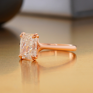 Anillo de Compromiso con Diamante Cultivado en Laboratorio de Corte Radiante de 2.00 CT, Oro de 14K, VVS-VS DEF, Solitario Moderno, Oro Blanco y Amarillo Sólido de 14K - Product Image 2