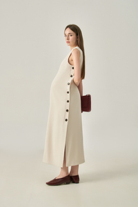 Robe midi minimaliste pour femme, sans manches, col rond, boutonnée sur le devant, fente latérale, en poly-spandex respirant, style décontracté et élégant - Product Image 3