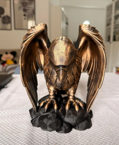 Porte-bouteille vintage en bronze en forme d'aigle, support original en résine pour bouteille, pour bar, décoration de table à domicile, figurine - Product Image 1