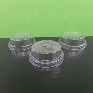 ฝาพลาสติก PET PP แบบโดมและแบบแบน ขนาด 75 มม. 85 มม. 90 มม. 93 มม. 95 มม. 120 มม. สำหรับแก้วพลาสติกแบบใส ยี่ห้อผู้ผลิตขายดีประจำปี 2026 - Product Image 1