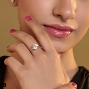 Bague de fiançailles solitaire en or et argent, taille brillant rond, 2 carats, pierre mystique, certifiée IGI, pour mariée intemporelle - Product Image 1