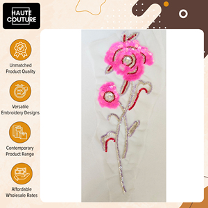 Expertos en la suministro de apliques bordados a mano con forma de flor, con lentejuelas y cuentas, para accesorios de ropa femenina en oferta. - Product Image 2