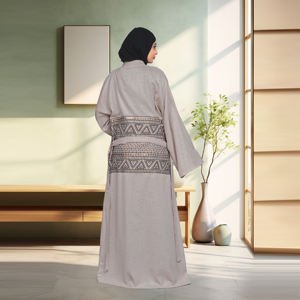 Abaya Holgada de Lino con Frente Abierto, Detalles de Lentejuelas Bordadas, Diseño con Cinturón, Elegante y Modesta, Larga hasta el Suelo, para Eid y Ramadán - Product Image 4