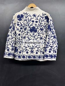 Veste élégante pour femmes, brodée de fleurs, col rabattu, manches trois quarts, courte, en coton, style printemps, broderie à la main - Product Image 3