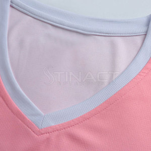 Uniforme de basketball léger et durable, fabriqué en polyester et en tissu mesh, adapté aux compétitions - Product Image 5