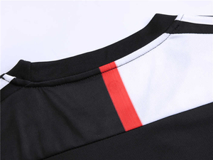 Maillot de football personnalisé en gros pour équipes sportives 2026 – Ensemble respirant 100 % polyester noir/rouge - Product Image 4