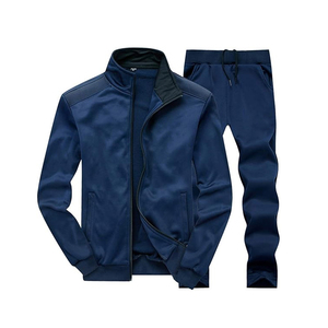Survêtement en polyester haute performance : Solutions de personnalisation de marque pour les acheteurs internationaux de vêtements de sport - Product Image 1