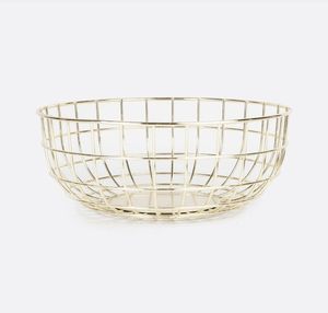 Classic <b>Round</b> Metal Fruit <b>Basket</b> For Kitchen Organization With Balanced Structure And Decorative Finish - Product Image 4