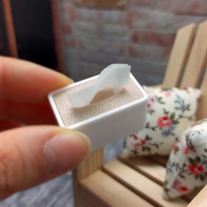 Caja de pañuelos en miniatura 1:6, cubierta moderna de plástico PLA para casa de muñecas, juguete, decoración blanca unisex para mayores de 14 años - Product Image 6
