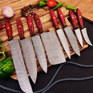 Ensemble de couteaux de chef en acier Damas durable avec étui en cuir, ensemble de couteaux de cuisine pour les tâches culinaires et l'utilisation en cuisine de restaurant - Product Image 1