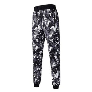 ชุดวอร์มคุณภาพสูงแบบกำหนดเองสำหรับผู้ชาย ชุดวอร์มพร้อมโลโก้แบบกำหนดเอง ชุดวอร์มเปล่าสำหรับกีฬา ฮู้ดดี้สำหรับผู้หญิงและเด็ก - Product Image 4