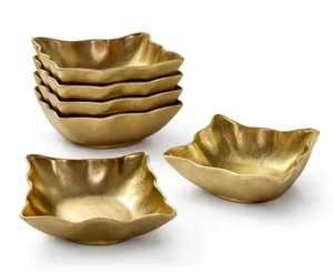 Juego de 4 tazones modernos de metal dorado, apilables, pulidos, para postres, de alta calidad, para oficina, hogar, diseño personalizado. - Product Image 3
