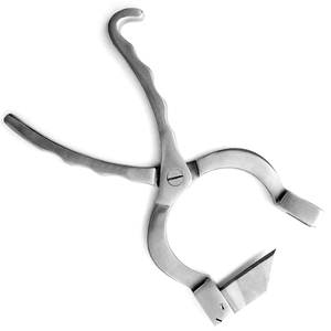 Couteau de castration Newberry pour usage vétérinaire équin, en acier inoxydable, outil de castration robuste, certifié CE par HASHIR INTERNATIONAL - Product Image 5