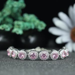 Pulsera de tenis de lujo con cristales rosas para mujer – Plata de ley 925, engaste halo, elegante regalo de joyería - Product Image 1