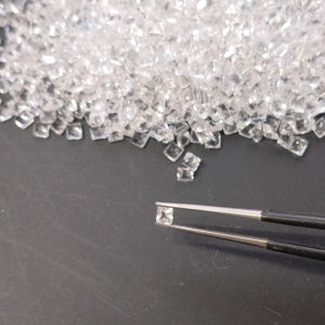 Topacio Blanco Natural de 2.5MM, Corte Princesa Cuadrado, Piedras Preciosas Sueltas de la Mejor Calidad para la Fabricación de Joyas - Product Image 1
