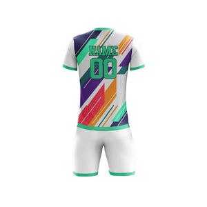 Tenues de football confortables et respirantes, haute qualité, design personnalisé multicolore, impression par sublimation, ensemble de maillots de football - Product Image 2