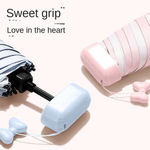 Paraguas de Bolsillo Plegable Mini de Goma Negra con Diseño de Mariposa, Protección Solar y Contra la Lluvia - Product Image 2