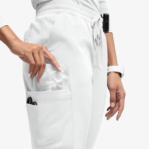 Ensemble de tenue médicale blanche haut de gamme 2027 pour femme : Blouse à col en V, veste zippée et pantalon – Personnalisable pour infirmières et médecins en milieu hospitalier - Product Image 3
