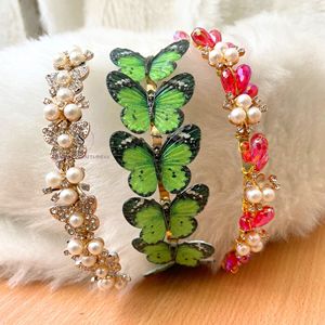 Serre-tête indien fait main avec des perles Moti, couronnes de tête et magnifique coiffe papillon, serre-tête Kundan pour les anniversaires, les fêtes et les cadeaux - Product Image 2