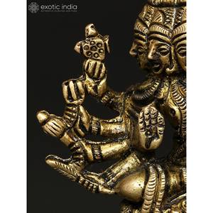Estatua de latón pequeña de 2 pulgadas hecha a mano de diosa de cinco cabezas Gayatri elegante escultura ídolo - Product Image 4