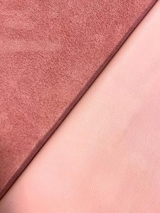 Cuir de vachette véritable rouge pleine fleur, couleur unie, texture naturelle, matériau pour ameublement - Product Image 4