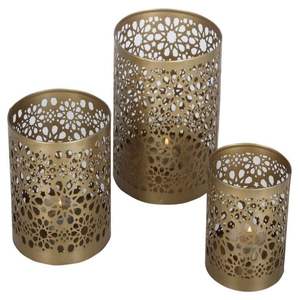 Photophore en métal artisanal, créé pour offrir une lueur ambiante chaleureuse, rehaussant la décoration festive et les maisons paisibles. - Product Image 6