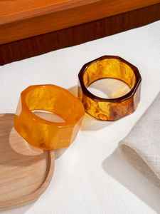 Bracelet manchette large en acrylique géométrique irrégulier et résine épaisse, bijou de main pour femme, accessoires de tous les jours - Product Image 6