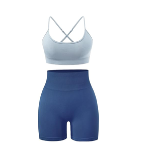 Ensemble de sport 2 pièces pour femme : Soutien-gorge de sport rembourré à bretelles, short taille haute et leggings assortis – Tenue de sport pour la gym - Product Image 4