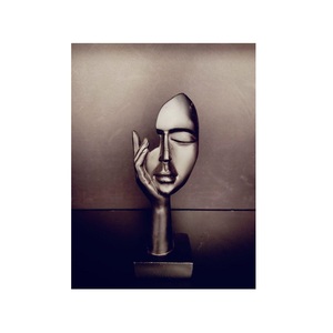 Escultura Metálica Elegante y Moderna, Diseño Especial, Estatua de Colección de Arte, Estatua de Aluminio Metálico - Product Image 1