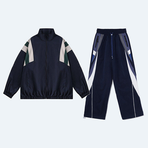 Chaqueta Deportiva Personalizada de Pongee con Ribete Reflectante, Forro de Malla y Parche de Goma para Prácticas Deportivas - Product Image 3