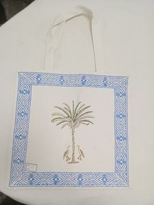 Bolsa de Tela de Algodón Roja Vibrante, Ecológica, Reutilizable, Ligera, Plegable, para Compras, Playa, Uso Diario, Multiusos - Product Image 3