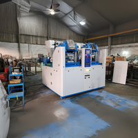 Machine à semelles tricolores, moteur 40,75 KW, force de serrage 100 tonnes, capacité 20-70 heures pour usine de fabrication, industrie du calage.