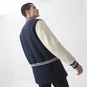 Blouson universitaire homme nouveau style 2026 avec manches en cuir PU, style preppy, col rabattable, fermeture boutonnée, pour automne et hiver - Product Image 4