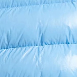 Veste matelassée décontractée avec matériau doux au toucher, rembourrage léger, coupe confortable et design élégant - Product Image 2