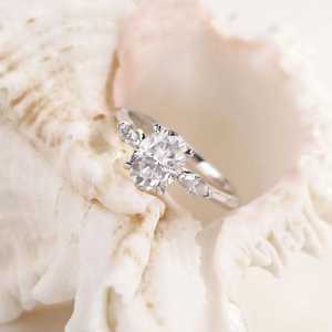 Precioso Anillo de Tres Piedras de Moissanita con Corte Oval y Marquise de 1 Quilate para Mujer, Plata de Ley 925, Regalo de Boda para Novia - Product Image 4