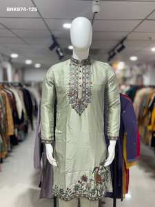 Collection de vêtements de mariage de créateurs, dernières tendances, en soie avec broderies Daman et multicolores, ensemble kurta-pantalon, fournisseur mondial. - Product Image 6