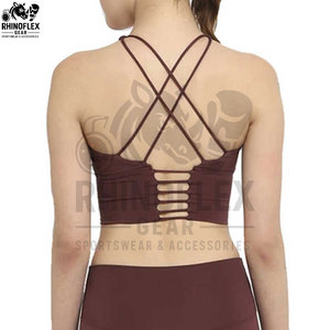 Ensemble de vêtements de yoga pour femmes, nouvelle conception, tissu de haute qualité, respirant, idéal pour la gym et le fitness. - Product Image 6