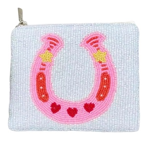 Pochette à monnaie brodée en perles de cerisier, faite à la main et écologique, pour ranger les petits essentiels, les cartes et l'argent liquide - Product Image 1