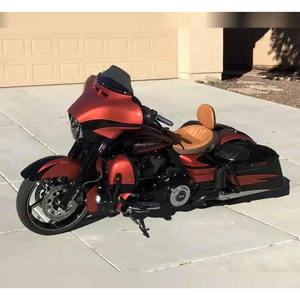 Motocicleta Usada Harley-Davidson Street Glide CVO Elite Touring Cruiser 2017 con PowerBoost, SmoothComfort y ChromeEdge (EE. UU.) - Product Image 1