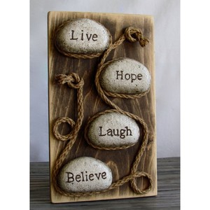 Arte de Pared de Madera MDF Hecho a Mano con Piedras de Río y Frases Inspiradoras, Venta al Por Mayor - Product Image 1