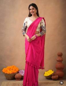 Sari en coton Khadi tissé à la main par un designer, avec broderie entièrement réalisée, et chemisier en coton Aura. - Product Image 1