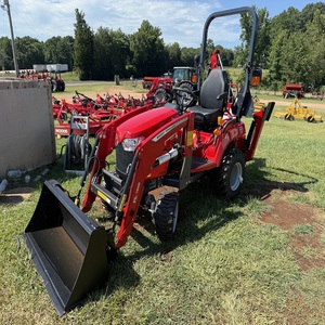 Tracteur à roues 4x4 Massey Ferguson GC1725M, moteur 22 CV, transmission par engrenages, utilisation agricole, capacité de chargement compacte, plateau de tonte - Product Image 1