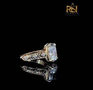 Bague Art Déco en Or Massif Gravé Vintage avec Diamant de Laboratoire Taillé Coussin 2 Carats pour Femme – Fournisseur OEM ODM B2B en Gros - Product Image 2
