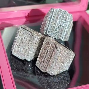 Anillos Cuadrados Iced Out de Plata 925 con Moissanita Engastada en Canal, Joyería Hip Hop Bling para Hombre y Mujer - Product Image 1