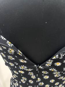 Premium Women's Floral Print Black Color Crop <b>Top</b> Sleeveless Strap Square Neck Back <b>Chain</b> Casual Summer Beach Party Wear <b>Top</b> - Product Image 5