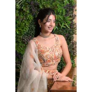 Conjunto de collar y aretes de plata de ley 925 con incrustaciones Kundan, hecho a mano, estilo indio, para un look de boda regal. - Product Image 1