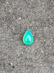 Crisoprasa Natural de Alta Calidad, Gema Suelta en Cabujón, Corte Pera, 8mm, Pulida, 10.15 Ct - Product Image 2