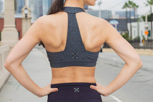 Conjunto de Sujetador Deportivo de Yoga Transpirable de Alta Sujeción para Entrenamiento, Personalizado al por Mayor, con Logotipo Frontal, Ropa Deportiva para Niñas, Ecológico y de Secado Rápido - Product Image 3